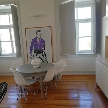 001 Bacalhoeiros Riverside * Lissabon